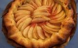 Tarte fine aux pommes et glace vanille