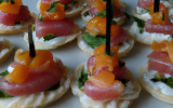 Canapés aux pêches