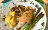 Poulet fermier d'auvergne "rôti 2 heures", asperges vertes au lard Paysan et cèpes