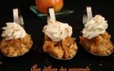 Poires en crumble de noisettes et chantilly au cacao maison