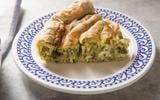 Pour voyager entre la Grèce et le Maroc à l’apéro, Laurent Mariotte partage une recette très facile à faire avec des feuilles de bricks