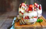 L’eton mess : la recette parfaite pour faire un dessert minute avec des fraises (et d’autres fruits)