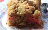 Gâteau à la rhubarbe façon crumble