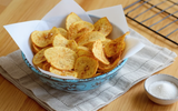 Chips de pommes de terre maison croustillantes