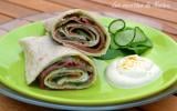 Wraps au jambon de Parme et concombre, sauce yaourt citron vert-curry