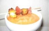 Velouté de tomates et sa brochette fondante