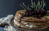 Gâteau de crêpes à la confiture de cerise d'Itxassou