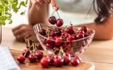 « Ne bois pas d’eau après avoir mangé des cerises » : que vaut vraiment ce conseil de grand-mère ?