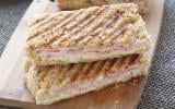 Cette recette de croque-monsieur à la poêle va vous faire gagner un temps fou