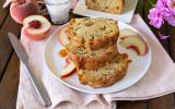 Cake aux pêches et noix de pécan (Peach bread)