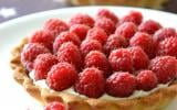 Tartelettes framboises et mascarpone (et choco bien planqué)