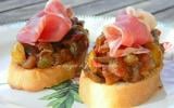 Crostini de caponata et jambon