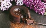 Fondant au chocolat : une diététicienne partage sa recette et son ingrédient secret pour une préparation gourmande mais équilibrée !