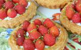 Tartelettes aux fraises et mascarpone au citron vert