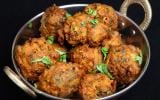 “Voilà de quoi égayer un apéro ! “ : François-Régis Gaudry partage sa recette de pakoras, de délicieux beignets de légumes indiens !
