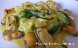 Tagliatelles de courgettes et moules au lait de coco et curcuma