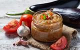 "Une recette simple comme bonjour et qui sent bon le soleil " : Julie Andrieu partage sa recette de confit d'aubergine pour sublimer les pâtes !