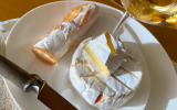 Blanc de pintadeau au camembert et huile de Tahïti