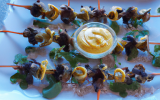 Brochettes de petites rattes aux moules et aioli au safran