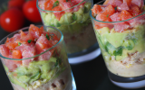 Verrines de thon, surimi et guacamole