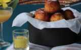 Beignet d'ananas au rhum