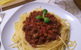 Spaghetti bolognaise au vin rouge