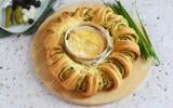 Une super recette à partager : ce Mont d’or et sa couronne briochée vont vous régaler !