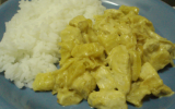 Curry de poulet au lait de coco et pommes