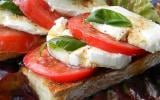 Bruschetta tomates mozzarella