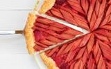 “L’acidité en bouche, un régal ! ” : la meilleure recette de tarte à la rhubarbe notée 4.9/5 par nos lecteurs