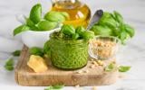 Le pesto n'est pas que pour les pâtes et on vous explique pourquoi