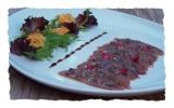 Carpaccio de magret de canard à la moutarde au moût de raisin