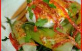 Salade tiède de chicorée Catalogne, œuf poché au piment d'Espelette et chorizo