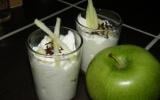 Verrine mousse de yaourt aux pommes fond spéculoos