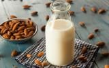 Plus économique : voici comment faire votre lait d’amande maison !