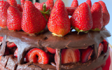 Gâteau au chocolat fraises