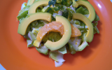 Salade d'avocat au pulco de pamplemousse