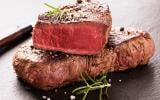 Quel âge aviez-vous lorsque vous avez découvert que c'était la bonne façon de faire saisir un steak dans une poêle ?