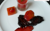 Bœuf teriyaki tomate-fraise, tomate et pastèque snackées, bonbon tomate et soupe de tomate et pastèque à l'estragon