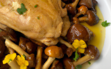 Poularde au vin jaune et aux morilles