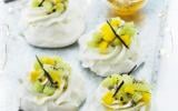 Pavlova, crème, duo mangue et kiwi