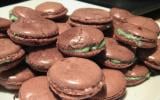 Macarons chocolat et pistache