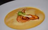 Raviole de gambas, velouté de fenouil-orange émulsionné