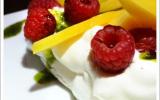 Pavlova aux framboises et mangues