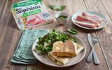 Wraps aux oeufs brouillés, pesto et jambon de porc