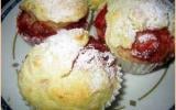 Muffins aux coulis de fraise et rhubarbe