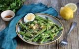 Salade de haricots verts et asperges, vinaigrette à la sauce soja sucrée