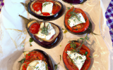 Papillote d'aubergine, tomate, chèvre, miel et thym