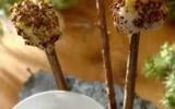 Brochettes de lotte aux amandes