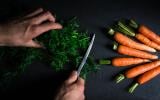 5 recettes aux fanes de carottes